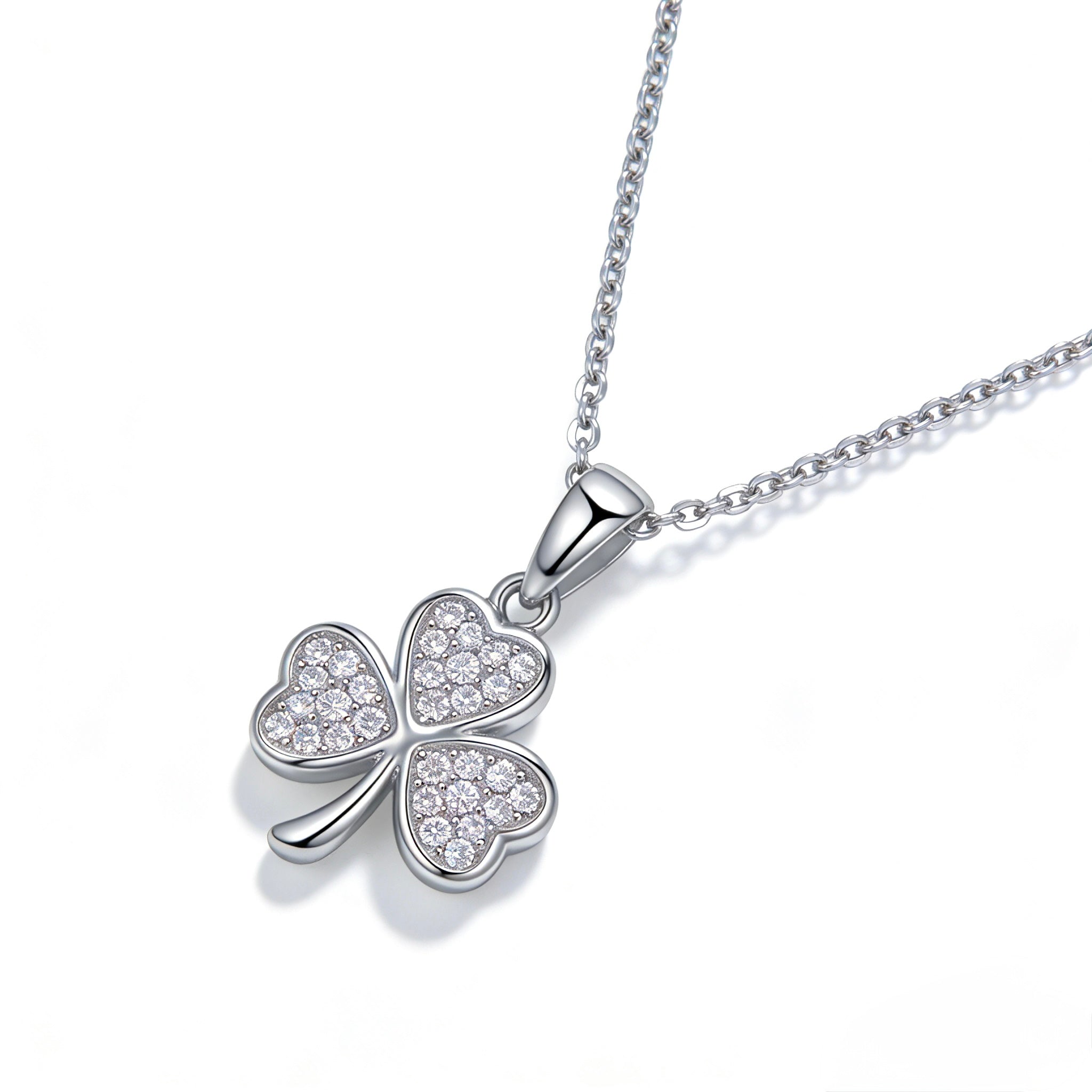 18k White Gold Diamond Pendant Necklace