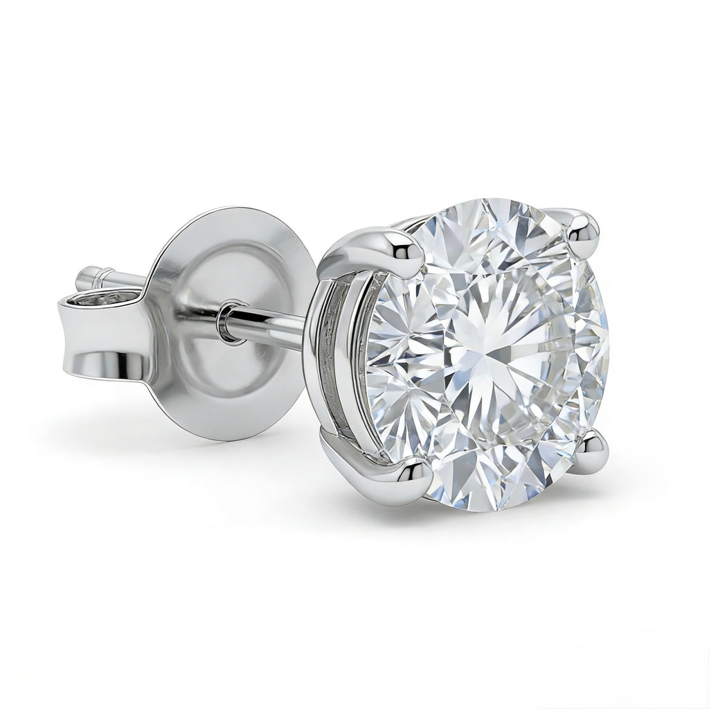 Clous d'oreilles diamant